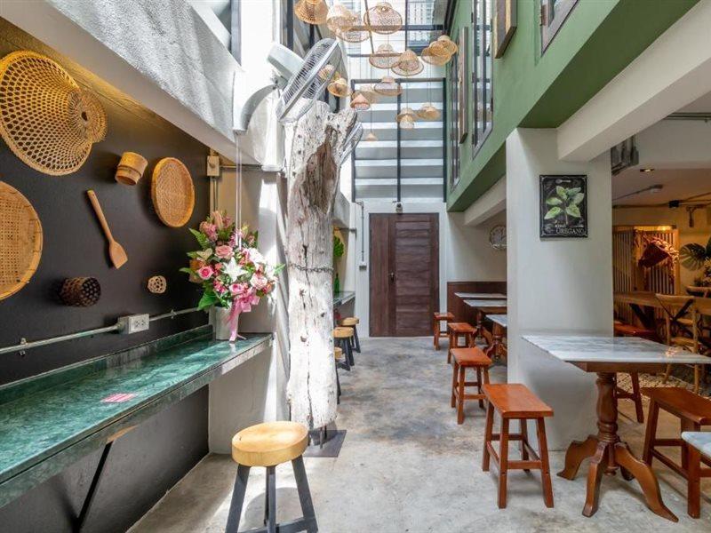 Отель Foodotel 3*